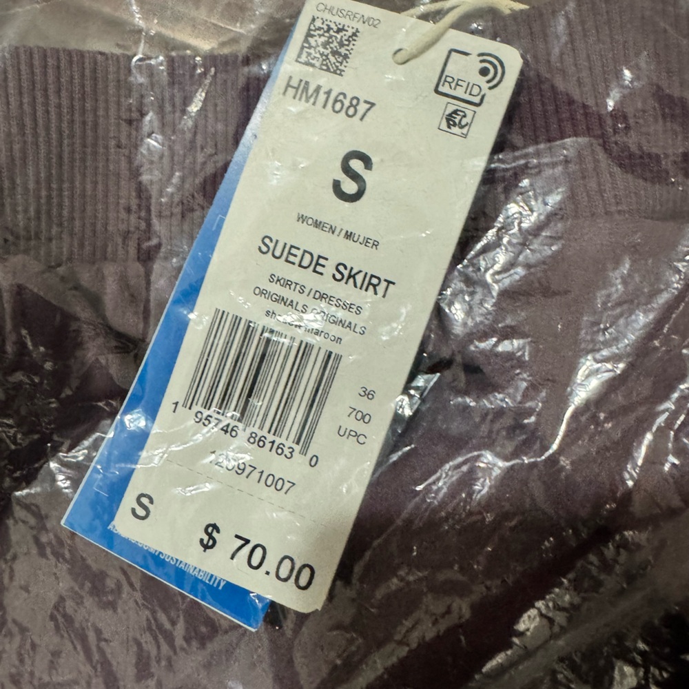 Adidas Original Adicolor Suede Trefoil Skirt, Shadow Maroon - Size Small - NWT - Picture 5 of 6